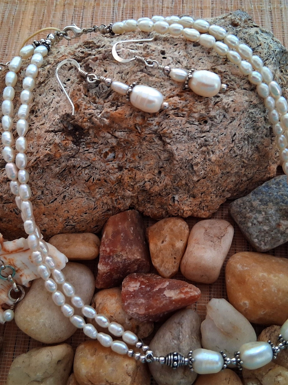Classic White Pearl & Necklace and Earrings Set - Elegant Women's Jewelry